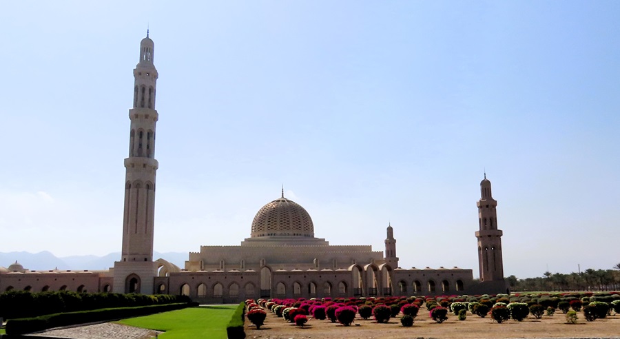 Sultan Qaboos Grand Mosque, Muscat, Oman. Photo © Gina Nichol 